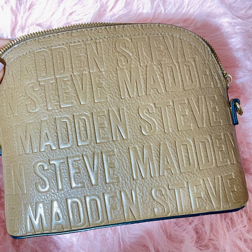 Purse - Picture 2 of 3